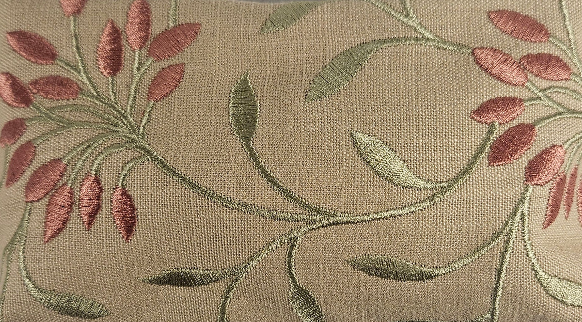 Handmade Up-Cycled, Lined, Zipper Pouch. Peach Floral Fabric.